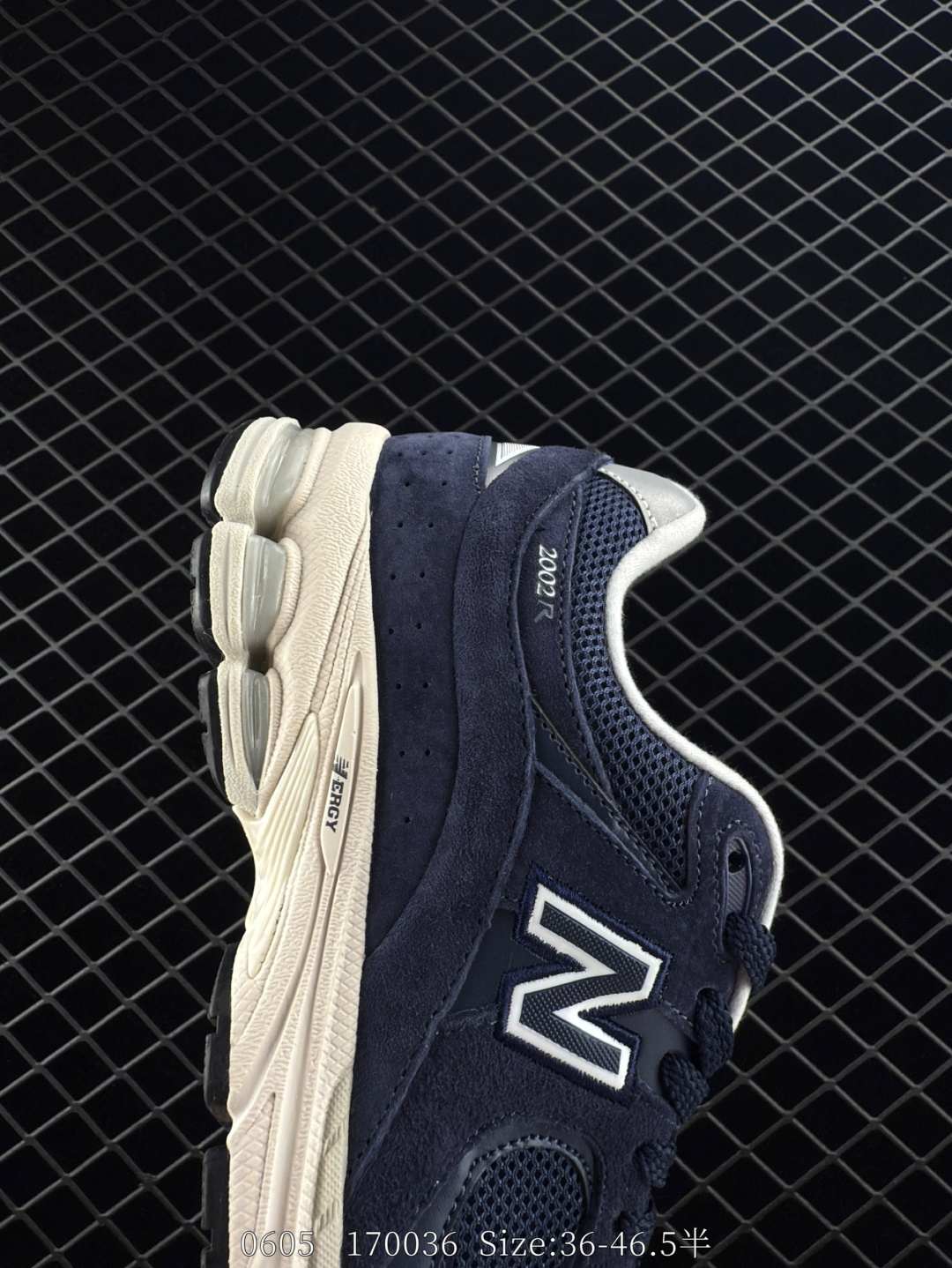 New Balance ML2002R0